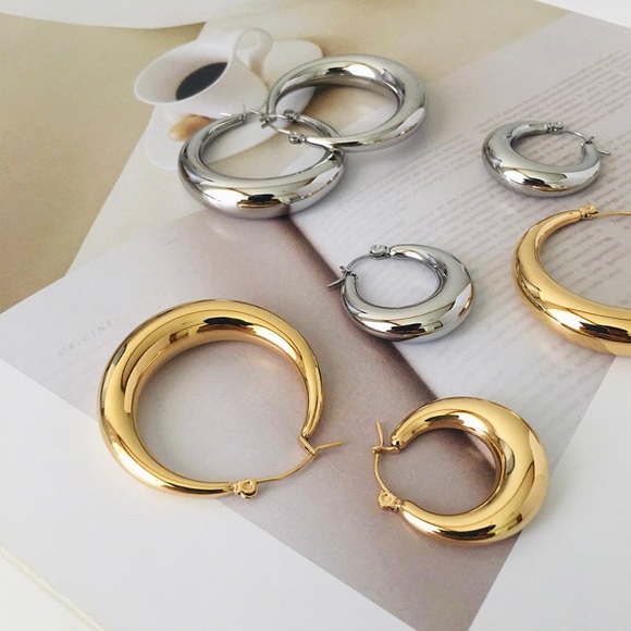 Big hoop earrings, chunky gold hoop earrings, thick gold hoop earrings,gold hoop - Picture 6 of 8